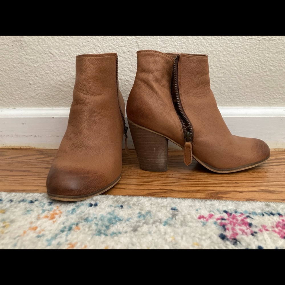 EUC BP. Booties